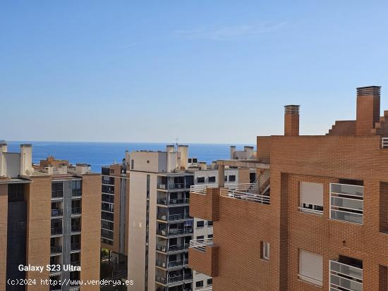  Atico con vistas al mar con 1 domitorio y 2 dormitorios mas en la terraza superior - ALICANTE 