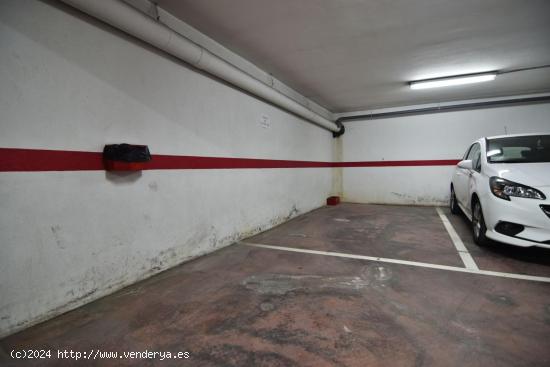  Se alquila plaza de garaje en el Alquian - ALMERIA 