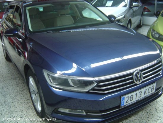  Volkswagen Passat 1.6  Variant  Advance - Vila-Seca 