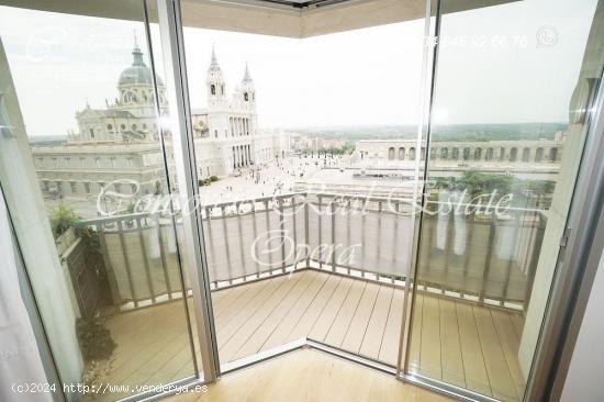 Alquiler vivienda con tres balcones a la calle en esquina Palacio Real - MADRID 