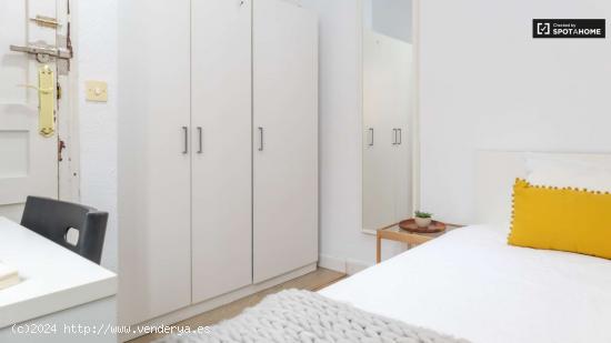  Habitación de lujo con calefacción en piso compartido, Salamanca - MADRID 