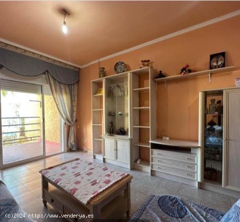  Piso de 3 dormitorios en Avenida Sabinar - ALMERIA 