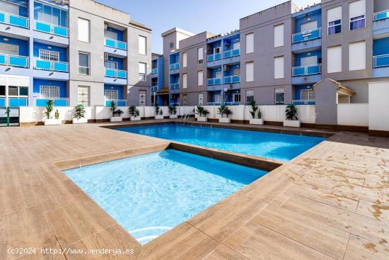  Apartamento de 3 dormitorios con piscina residencial cerrado - ALICANTE 