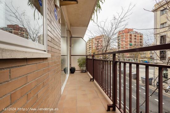  Magnífico piso de 4 dormitorios en  calle Mallorca (El Clot, Barcelona ) - BARCELONA 