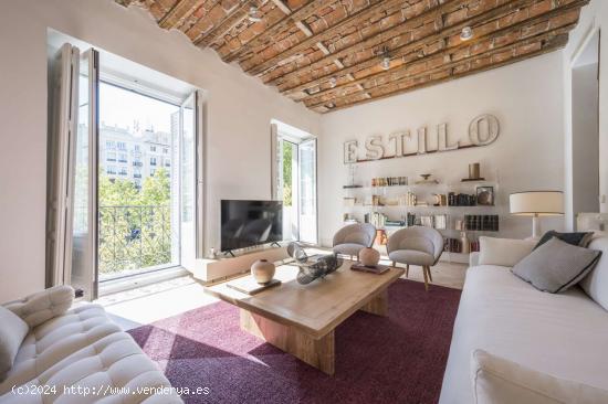  Apartamento de 3 dormitorios en alquiler en Almagro, Madrid. - MADRID 