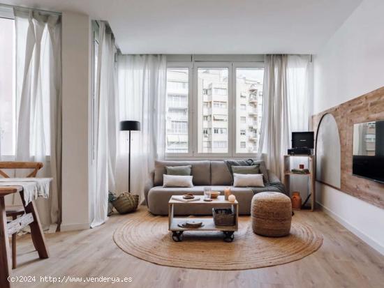  Apartamento de 2 dormitorios en alquiler en L'Eixample - BARCELONA 