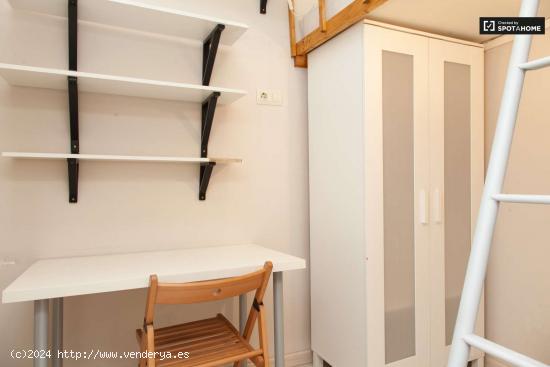  Se alquila habitación en piso compartido de 3 habitaciones en Mostoles - MADRID 