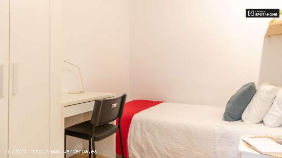  Relajante habitación con llave independiente en piso compartido, Salamanca - MADRID 