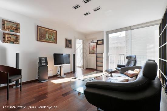  Precioso piso alto luminoso cerca de Diagonal Rambla Catalunya exterior 3 habitaciones dos baños -  