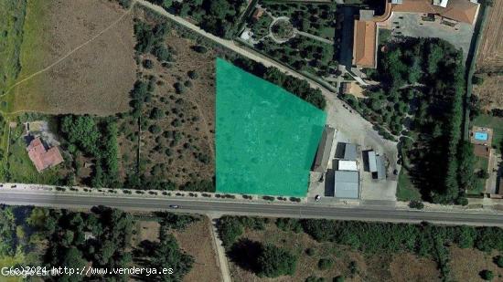  Urbis te ofrece un suelo en venta en Santa Marta de Tormes, Salamanca. - SALAMANCA 