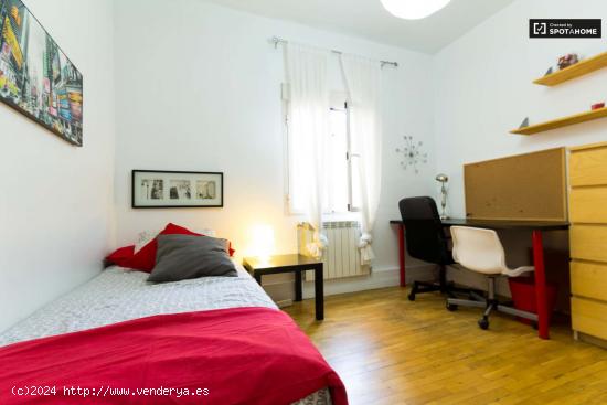  Maravillosa habitación con calefacción en piso compartido, Latina - MADRID 