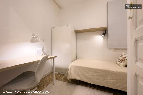  Alquiler de habitaciones en piso de 3 habitaciones en Dreta De L'Eixample - BARCELONA 