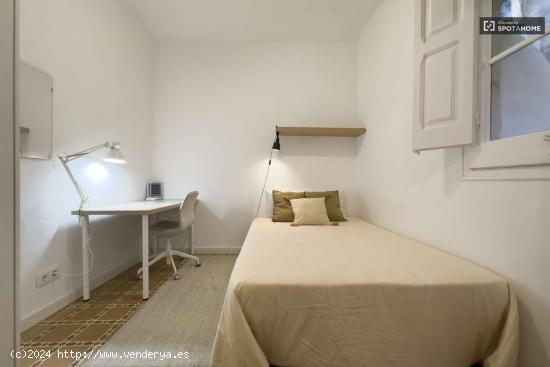  Alquiler de habitaciones en piso de 3 habitaciones en Dreta De L'Eixample - BARCELONA 