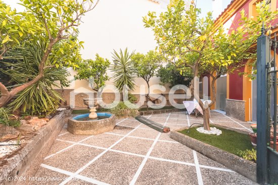  Casa en venta de 460 m² Calle Ramon y Cajal, 06360 Fuente del Maestre (Badajoz) 