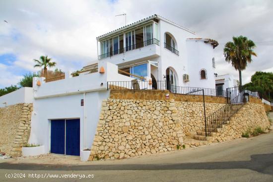  Villa alquiler Moraira andando a la playa del Portet - ALICANTE 