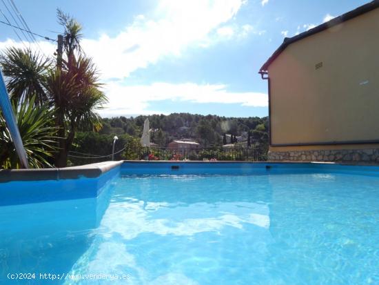  Espectacular casa en La Llacuna para entrar a vivir, 6 hab, 2 viviendas, piscina, entorno natural -  