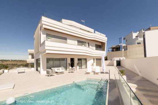  Villa en venta en construcción en Orihuela (Alicante) 