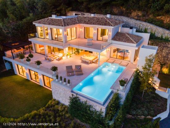  Impresionante villa de obra nueva a los pies de Sierra Blanca en Marbella - MALAGA 