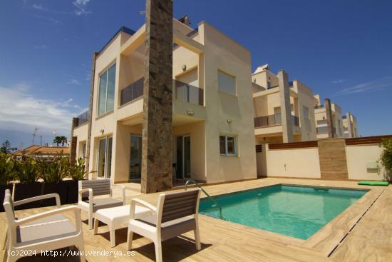  4 nuevas villas modernas con vistas al mar cerca de Cabo Cervera (Torrevieja) - ALICANTE 