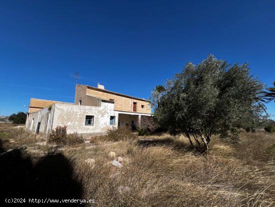  Casa de campo para reformar en la urbanización Torreazul, Elche. - ALICANTE 