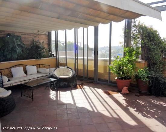  ESTUDIO HOME MADRID OFRECE Ático dúplex con dos terrazas de 60m2 y 10m2, en fantástica urbanizaci 