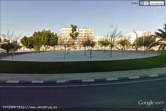  Local comercial y parking en venta  Elche (Alicante) - ALICANTE 