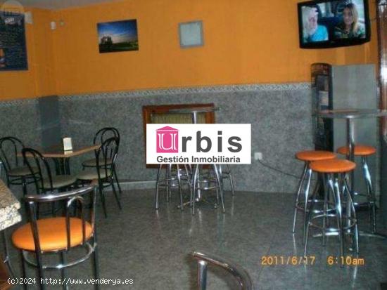  Urbis te ofrece un local comercial en alquiler en zona San Cristóbal, Salamanca. - SALAMANCA 