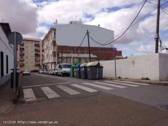  Terreno urbano para construir en venta en c. enrique triviño, 7, Almendralejo, Badajoz - BADAJOZ 