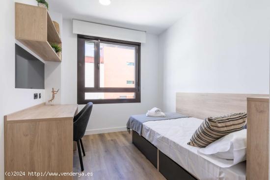  Se alquila habitación en residencia en Fuencarral-El Pardo, Madrid - MADRID 