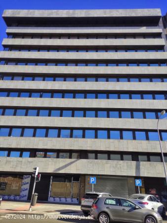  CUZCO-ORENSE , 462m2, exterior con 3 fachadas a la calle muy luminosa - MADRID 