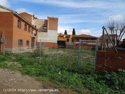  Terreno urbano de 674 m2 en venta en Azucaica - TOLEDO 
