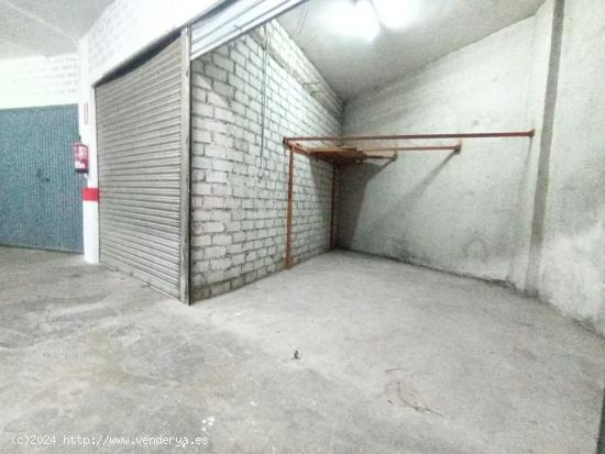  Garaje cerrado en Granada zona Zaidin, 13 m. de superficie. ¡¡ La mejor inversión !! - GRANADA 