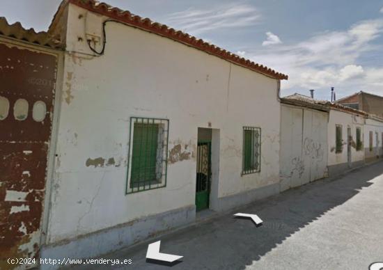  Casa con terreno en Huesca - HUESCA 