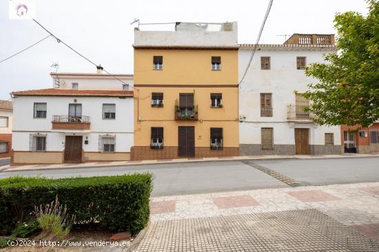  Casa grande en zona de mayor expansión de Granada - GRANADA 