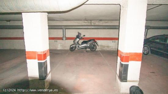  Plaza de garaje para coche pequeño o motos - ALICANTE 