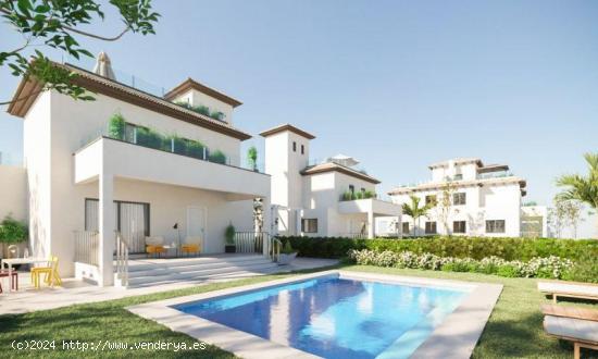 Villa independiente con piscina privada en La Marina - ALICANTE 