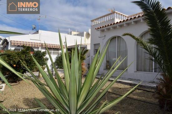  Villa independiente con bonito jardín en San Juan de los Terreros, Costa Almería. - ALMERIA 