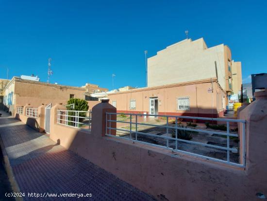  casa en venta en la loma de la mezquita El Ejido - ALMERIA 