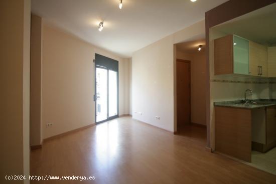  Se vende piso alquilado de 2 dormitorios en la Geltrú - BARCELONA 