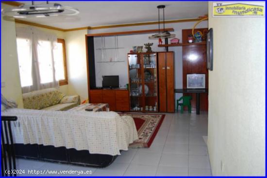  Se vende piso muy amplio con 4 dormitorios en Santomera con garaje y trastero. - MURCIA 