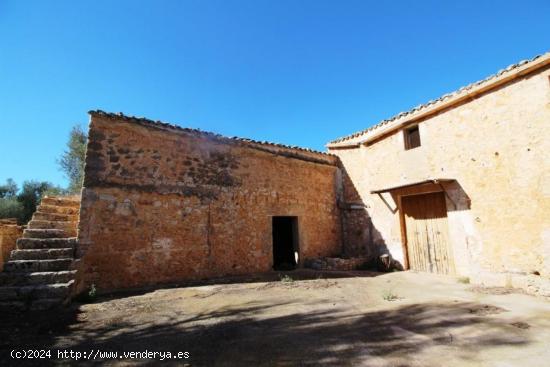  Tradicional casa payes de 1840 a reformar en el término municipal de Porreras - BALEARES 