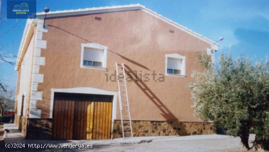  Casa con mucho terreno en Cocentaina - Alqueries de Benifloret - ALICANTE 