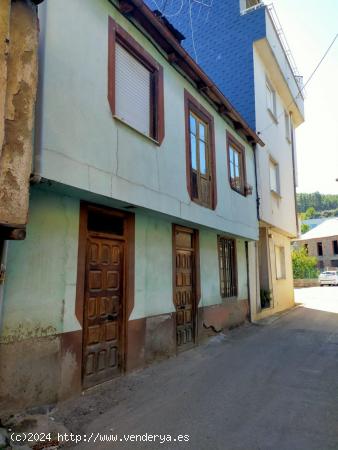  Se vende casa en La Ribera de Folgoso - LEON 