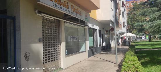  Local comercial en Avenida Damián Téllez Lafuente para emprender su negocio - BADAJOZ 