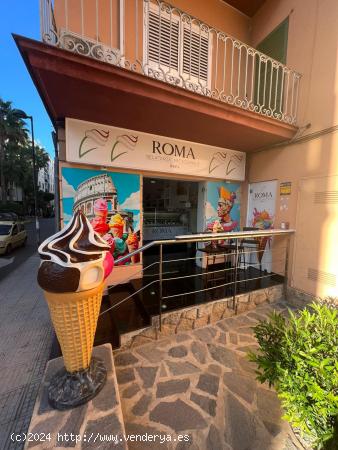 Traspaso de cafeteria-heladeria  en el centro de Ibiza - BALEARES 