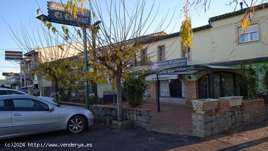  Cafeteria/ Restaurante en cruce de Torre de Santa Maria - CACERES 
