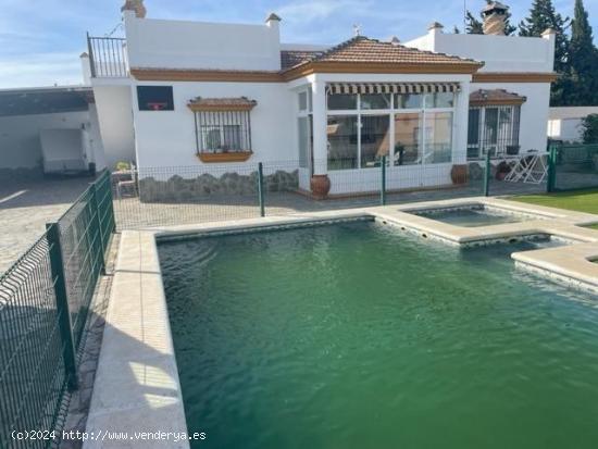  Villa galera con piscina privada - CADIZ 