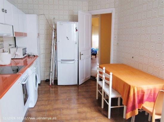  Se Vende Piso de 5 Dormitorios en Zona Indautxu - VIZCAYA 