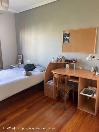  Se alquila habitación en piso de 2 habitaciones en Vigo - PONTEVEDRA 