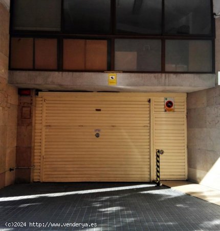  Plaza de aparcamiento en venta  en Hospitalet de Llobregat, l - Barcelona 